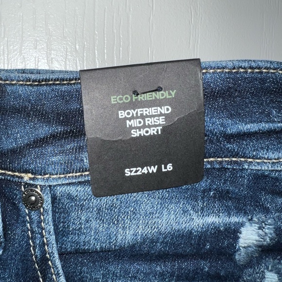 Silver Brand New Boyfriend Mid Rise Shorts - Picture 3 of 13